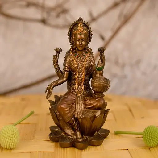 Goddess Laxmi Statue Made Up Of Polyresin