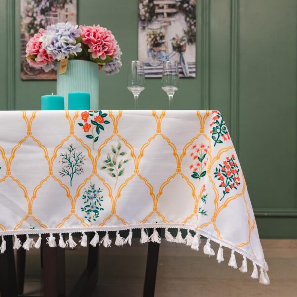 Water-Resistant Floral Table Cover - 52x72 Inch, 4 Seater